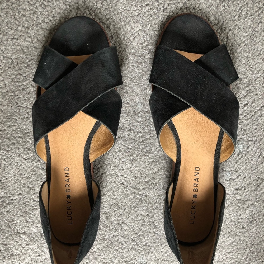 Women’s Flat Sandal (Black)